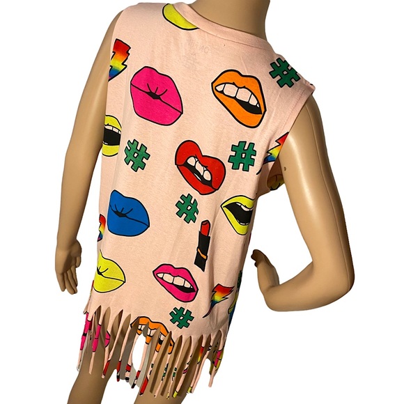 🆕 ON FIRE  | NEON LIPS POP ART FRINGE TANK  SZ XL - Picture 7 of 16